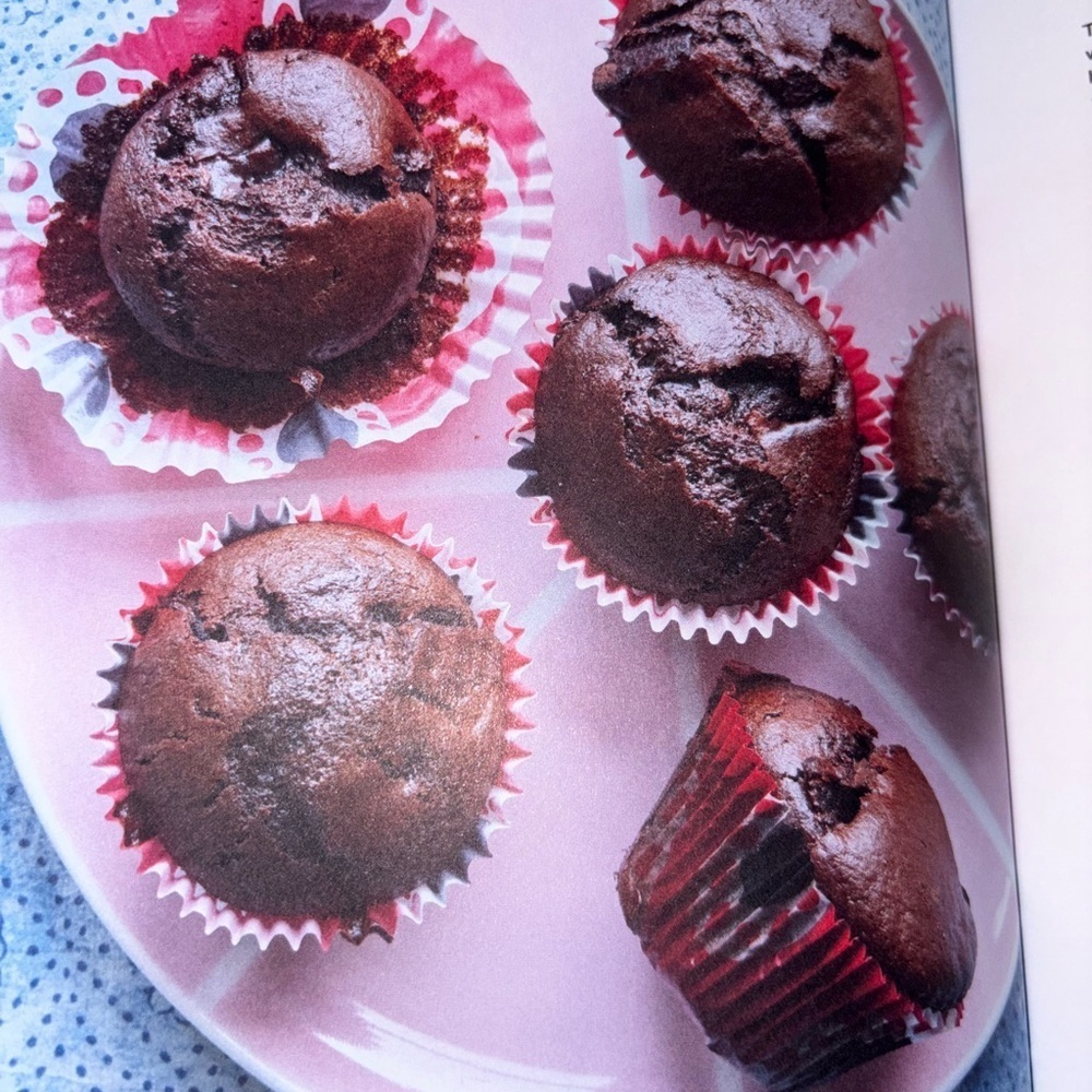 Vegan Baking Recipe Book - Picture 4 of 4